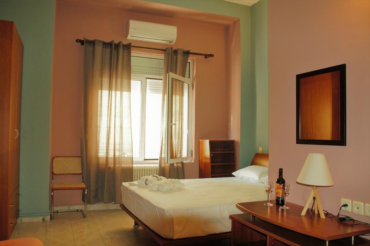 Alexander Rooms & Apartments Igoumenitsa Bagian luar foto