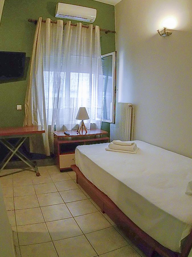 Alexander Rooms & Apartments Igoumenitsa Bagian luar foto